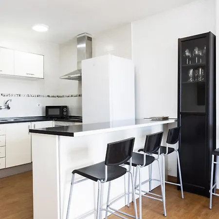 2 Bd By The Sea In Apartment *