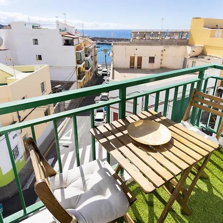 2 Bd By The Sea In Lejlighed